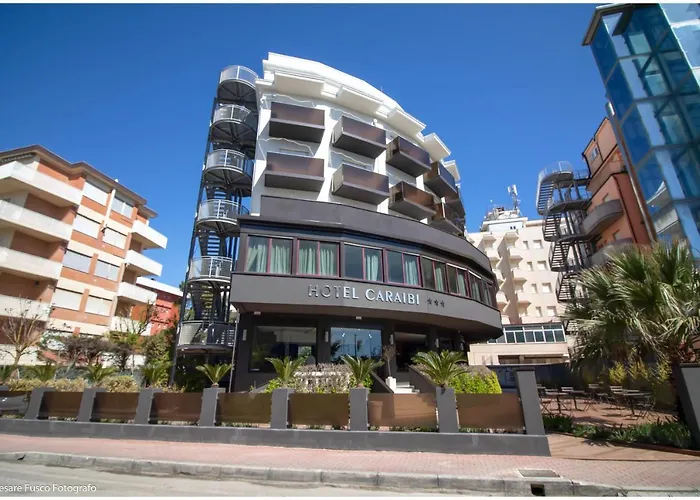 Hotel Caraibi - Breakfast Until 11-00&Dinner-Mirabilandia Partner