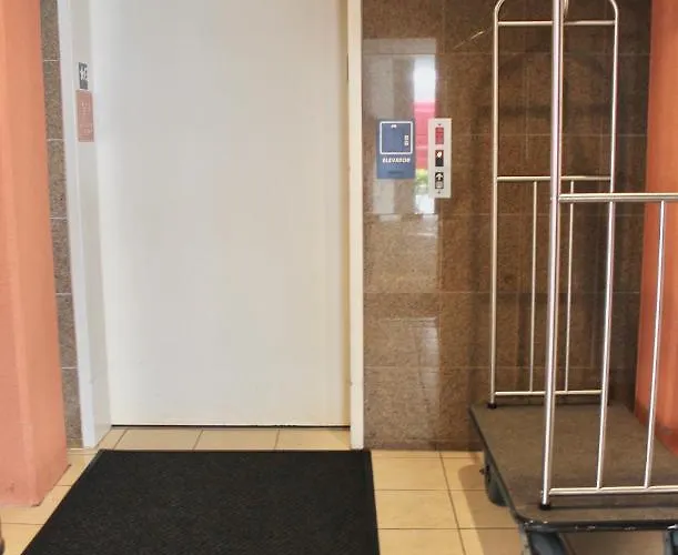 Ebb Tide Suites